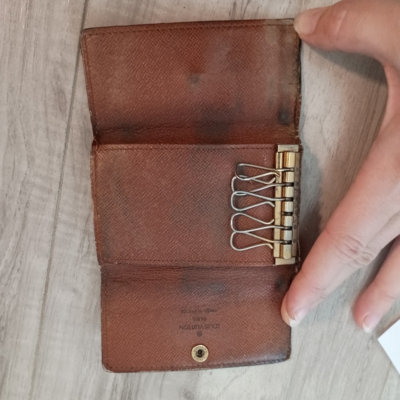 Louis Vuitton Key Case Monogram Multicle - Picture 5 of 8